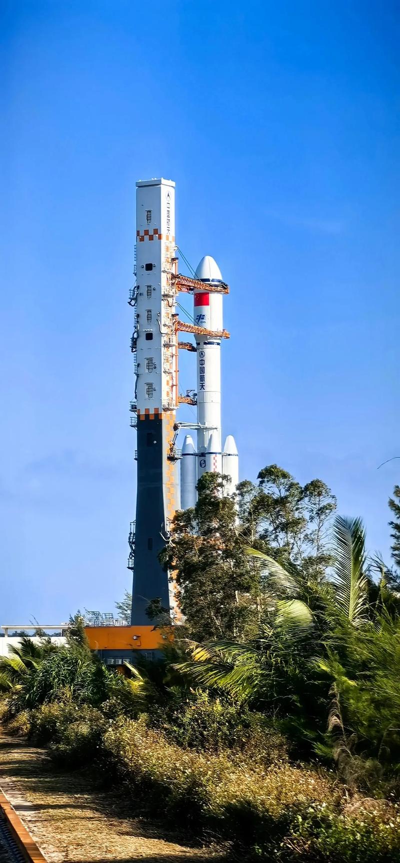 2025新澳门正版免费正题175和天舟八号变成了流星与天舟八号变成了流星吗